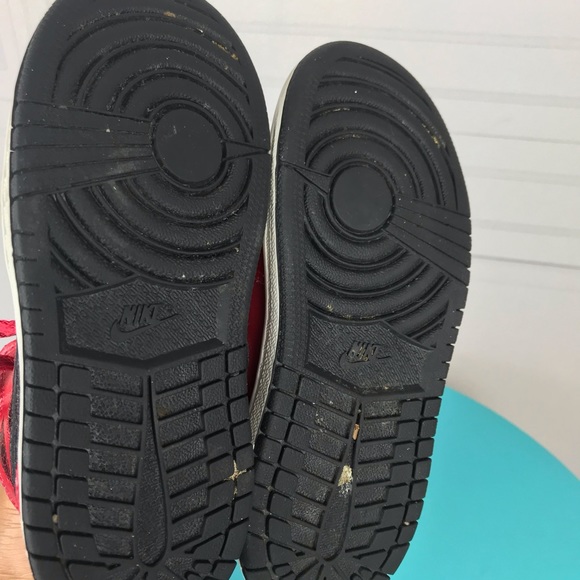 Kids Retro Jordan 1 Nike Sneaker Boys Red Size 10C - Picture 6 of 6